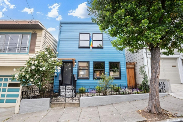 Enchanting Retreat on Ellsworth: A Bernal Heights Haven with Rich History